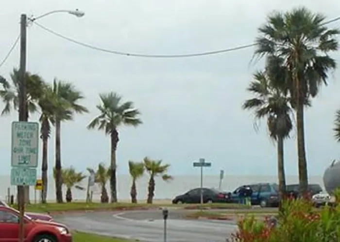 Resorts Guide Regency Inn By The Beach