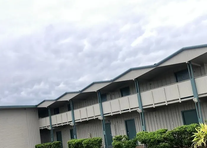 Cheap hotels Safari Inn